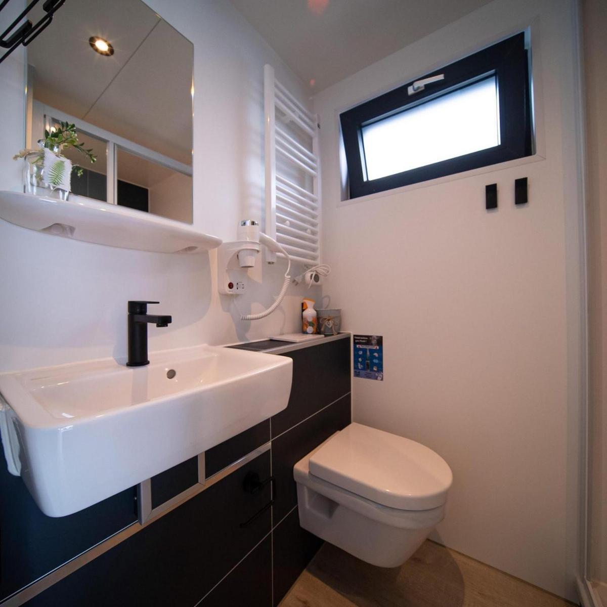 Houseboat Marina Mookerplas 4-6 Persons Plasmolen Екстериор снимка
