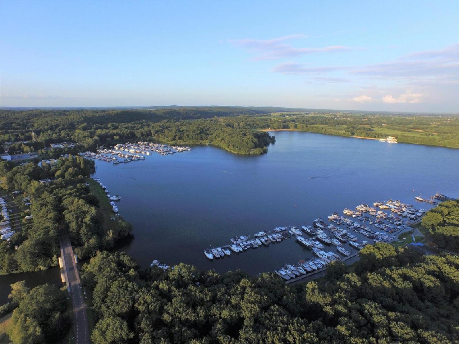 Houseboat Marina Mookerplas 4-6 Persons Plasmolen Екстериор снимка